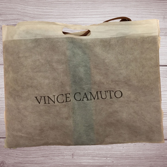 🎉HP🎉 NWOT Vince Camuto Tote Bag Dark Rum Leather - Picture 4 of 8